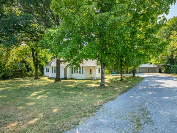 917 W Commerce St, Lewisburg, TN 37091