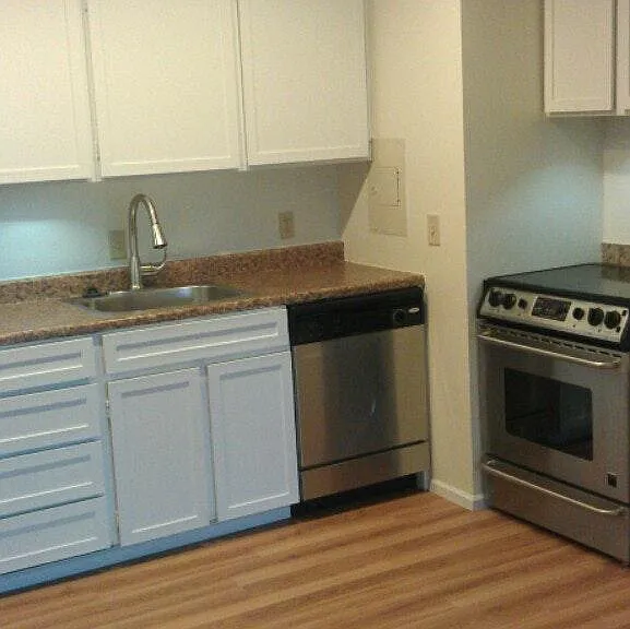 2900 S King St #208 — Photo 4