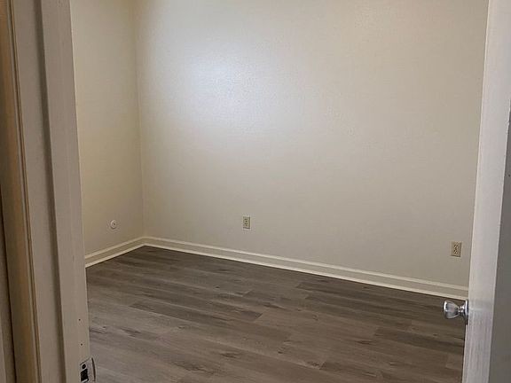 4th image of 2174 Coley Ave #20