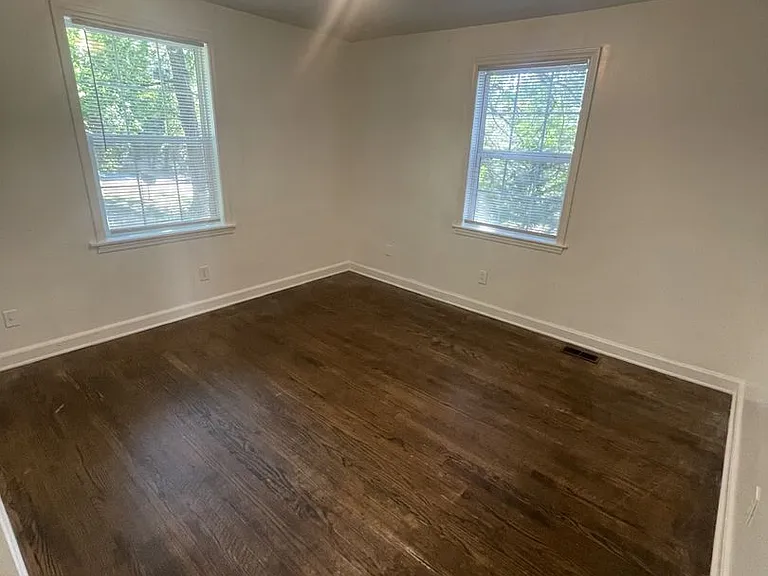 2421 Renfrow Rd — Photo 5