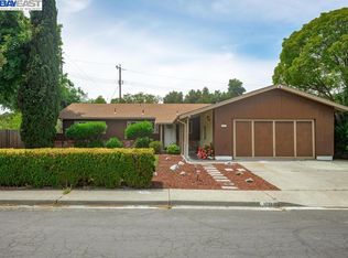 1003 Claremont Dr, Concord, CA 94518