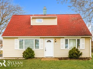 598 Rosemar Dr, Morrisville, PA 19067