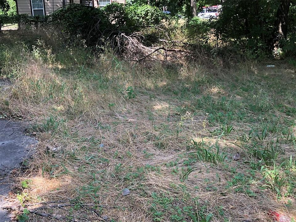2nd image of 2725 Cross St Lot 16