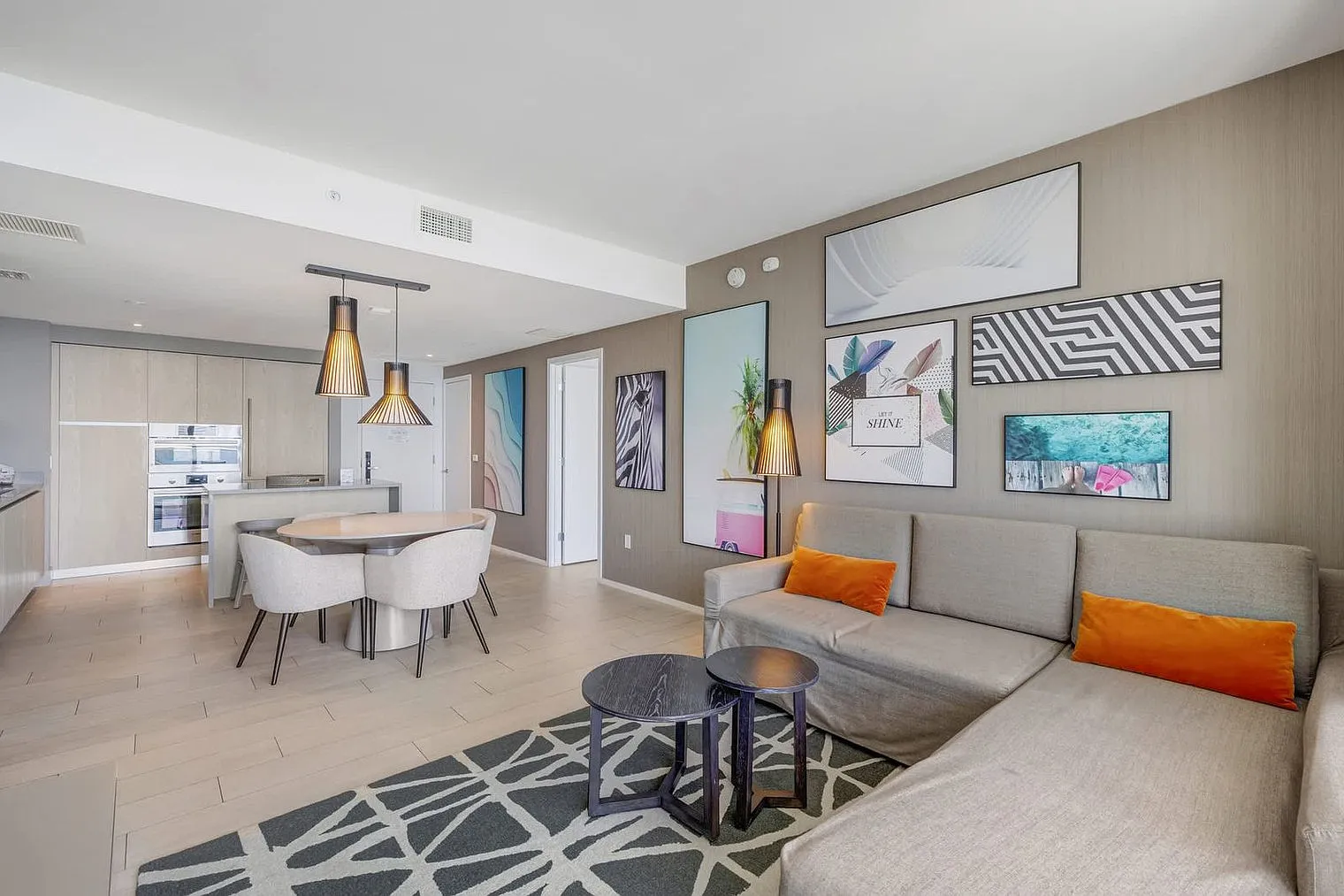 2 bed, 2.0 bath, 1097 sqft, $4,135 — Photo 1