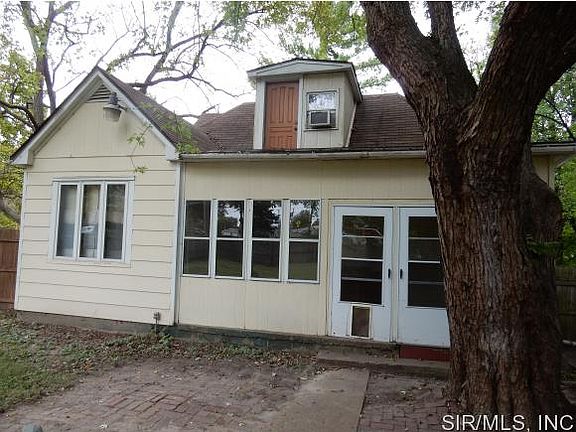 2nd image of 605 Sheridan Ave