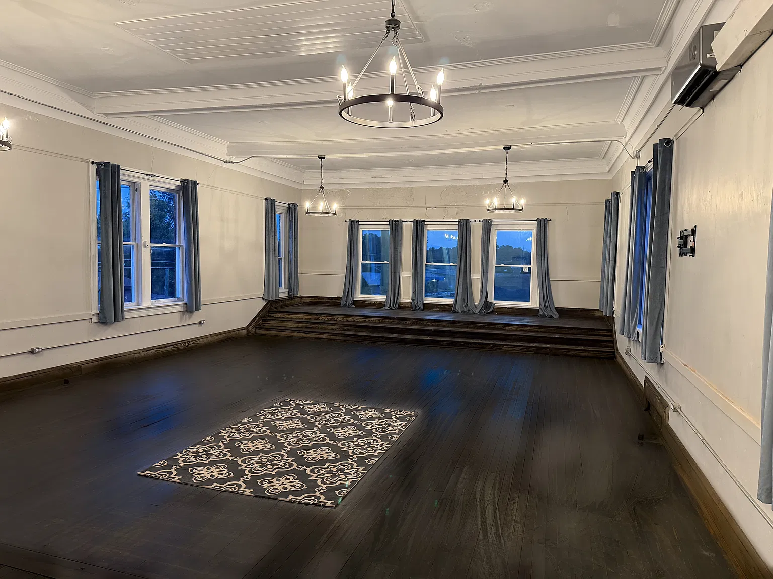 1 bed, 1320 sqft, $1,100 — Photo 2