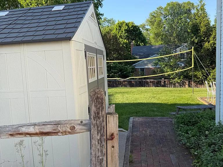 Shed