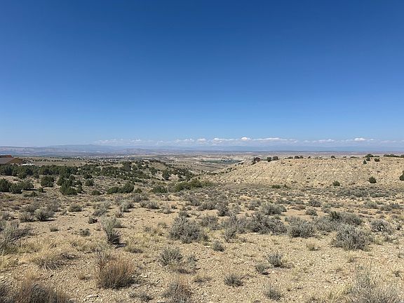 4th image of 19160 W Coyote Canyon Rd