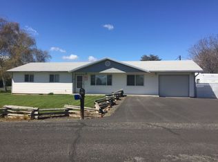 1122 S 70th Ave, Yakima, WA