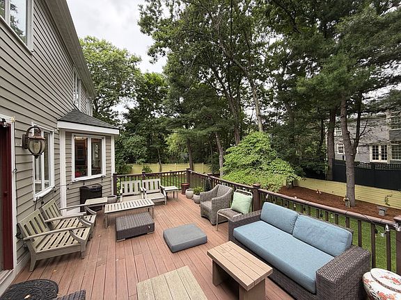 4th image of 23 Bellevue Rd