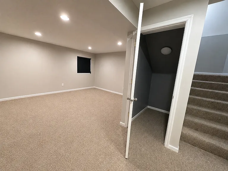 1921 Spring Ridge Dr — Photo 15