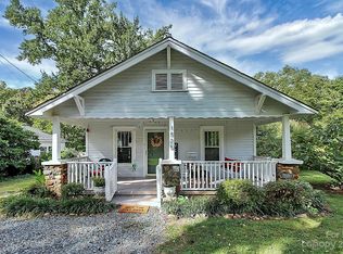 1525 Oakdale Rd, Charlotte, NC 28216