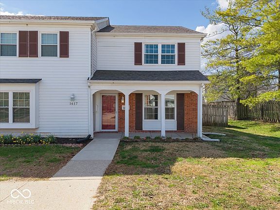 3rd image of 1619 Marborough Ln