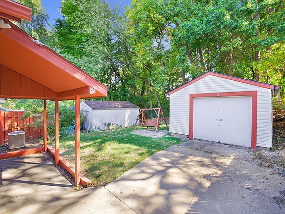 3rd image of 1417 Brandon Ave