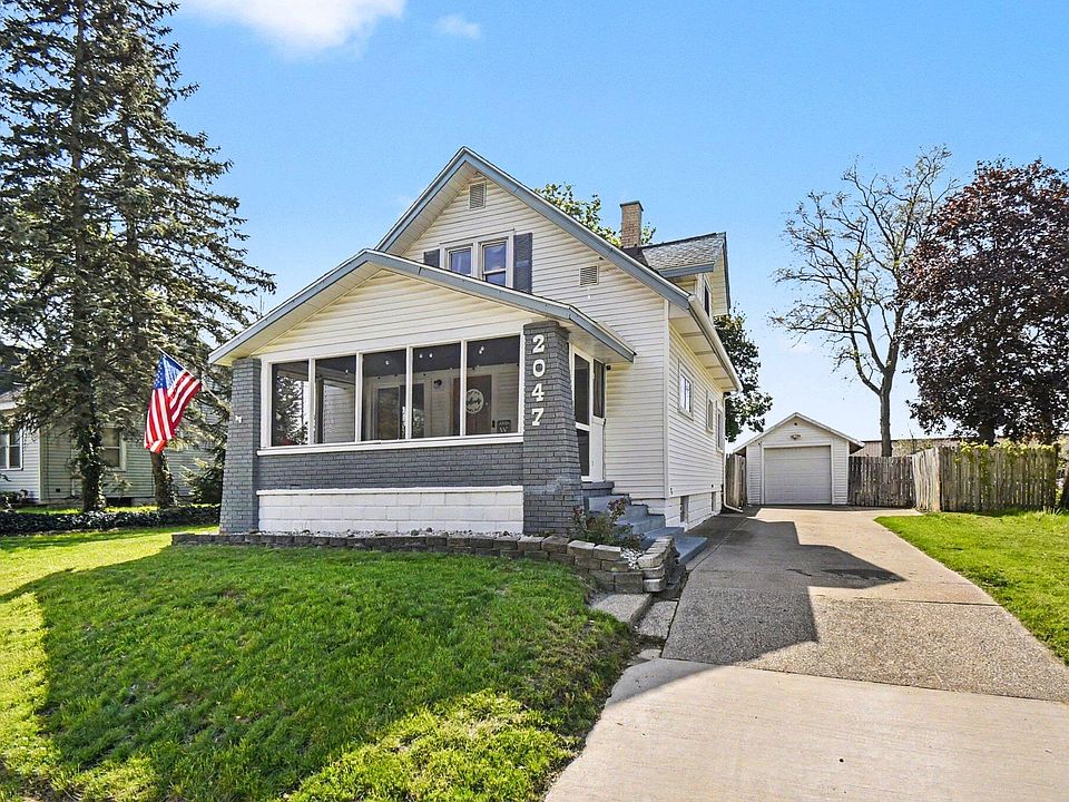 1st image of 2047 Greenfield Ave SW