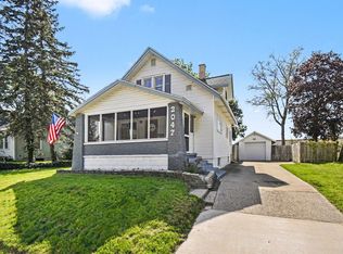 2047 Greenfield Ave SW, Wyoming, MI 49519