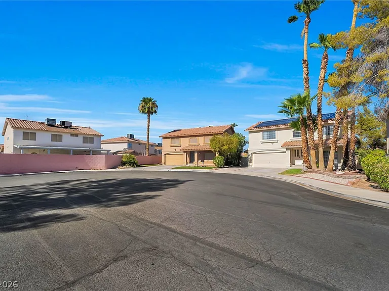 966 Pack Saddle Ct — Photo 4