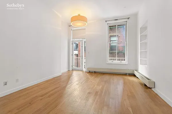 Rented by Sotheby's International Realty | media 21