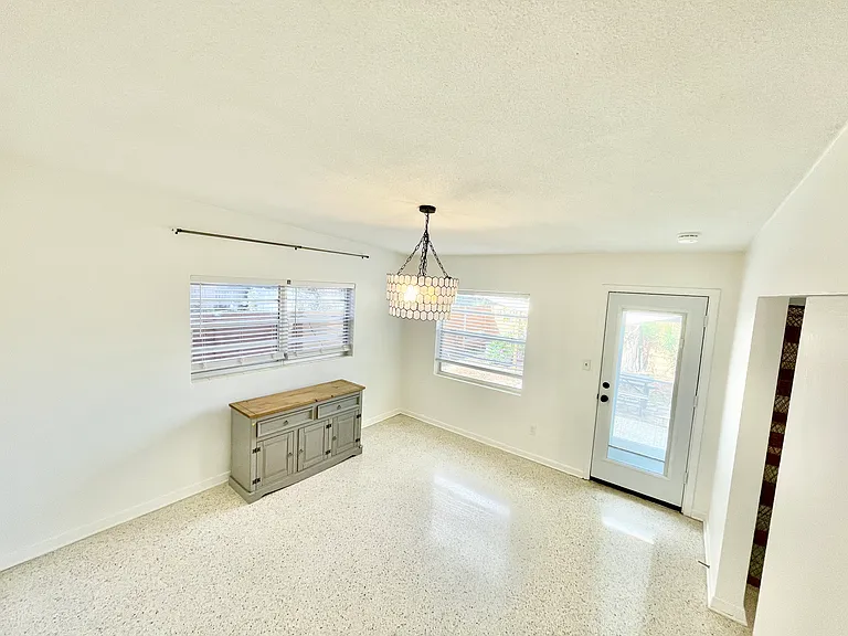 4541 Loring Pl — Photo 17