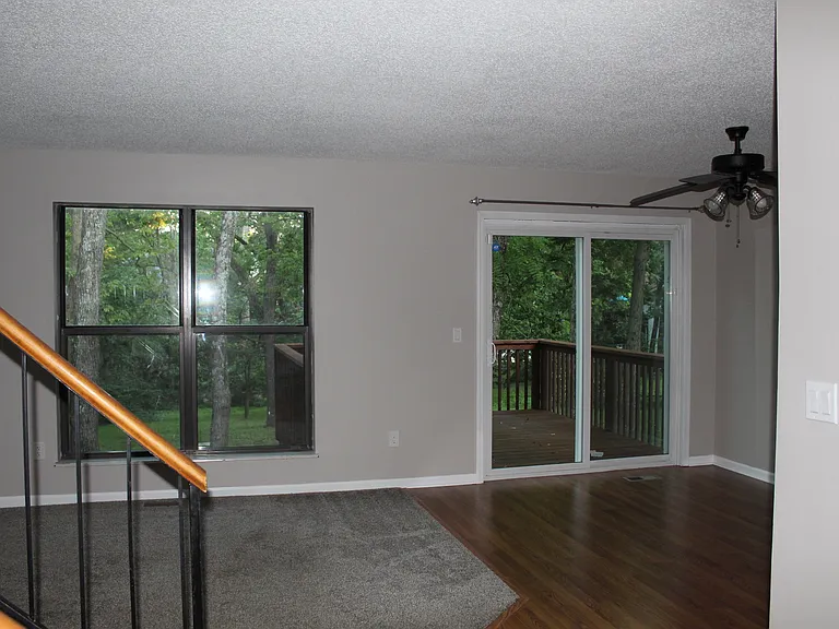 8009 NW 79th Pl — Photo 3