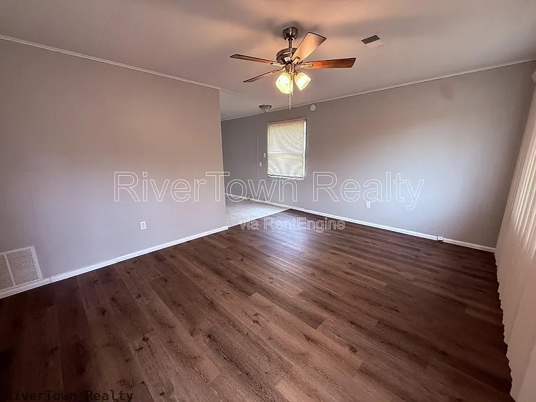 3300 Baskin St — Photo 8