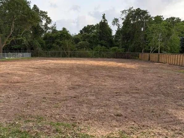 537 Baywood Dr, Seabrook, TX 77586