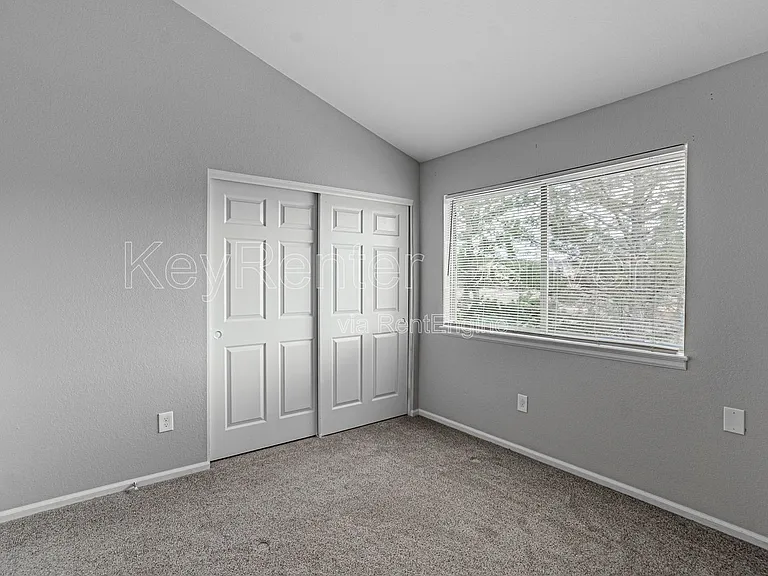 1099 S Walden Way #101 — Photo 9