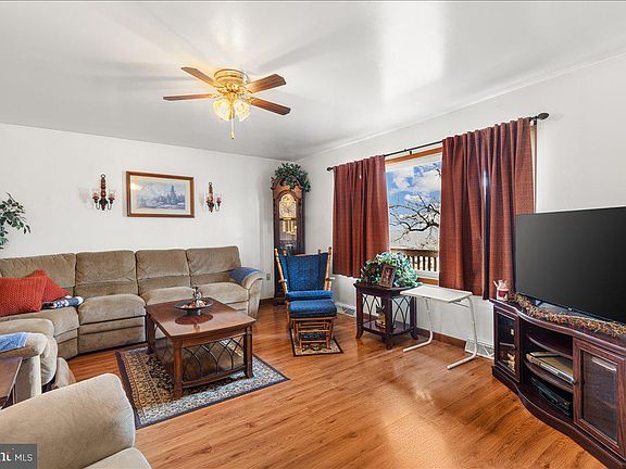 5th image of 12530 Seavolt Rd