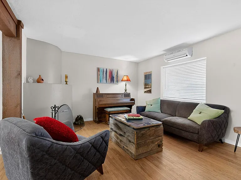 226 Sierra Pl NE — Photo 5