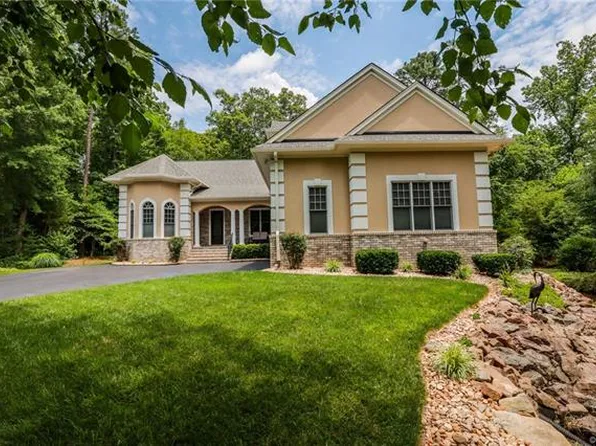 301 Victoria Way, Henrico, VA 23238