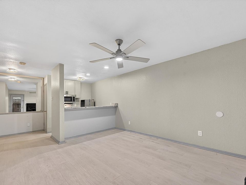 1st image of 1810 N Garrett Ave APT 124
