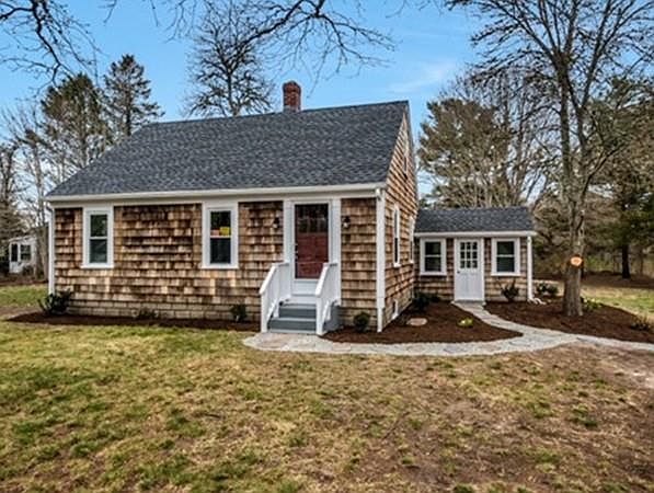 1st image of 46 Acushnet Rd