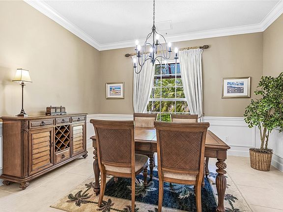 5th image of 2118 Indian Summer Ln