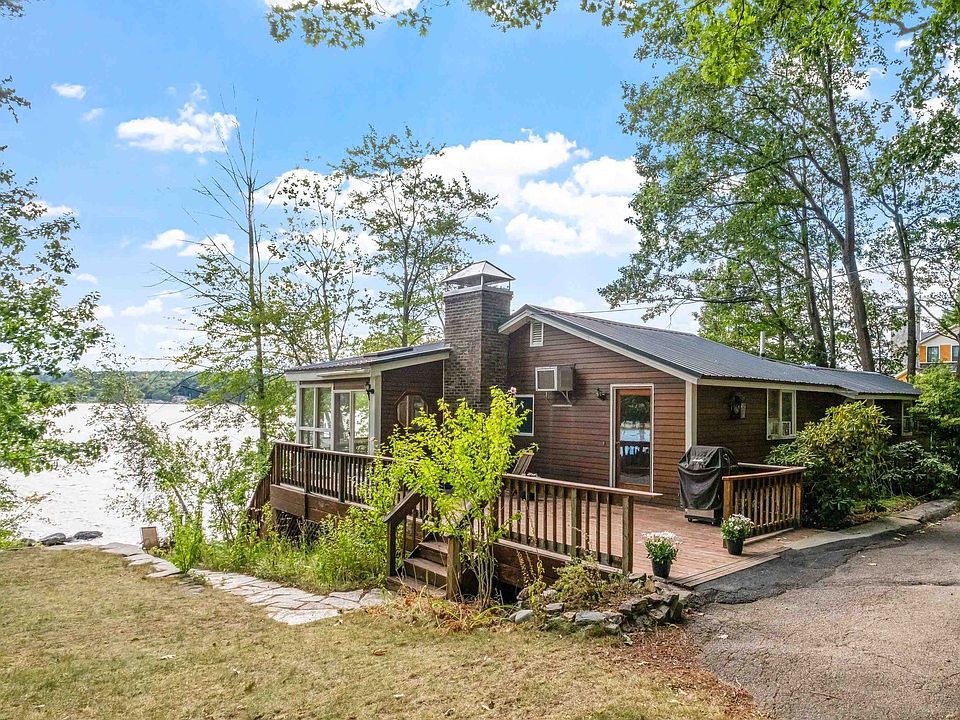 1st image of 16 Varney Point Road Left