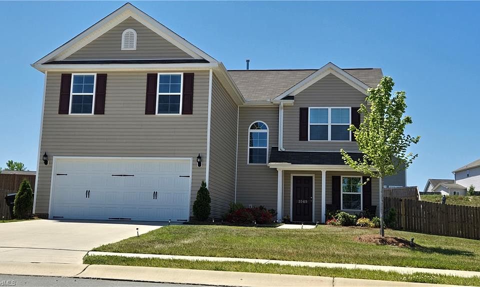 1st image of 1049 Thicket Dr