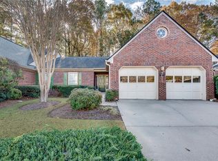 6224 Meadow Run Ct, Peachtree Corners, GA 30092