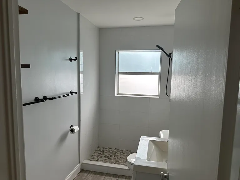 2400 Park Ave #1 — Photo 13
