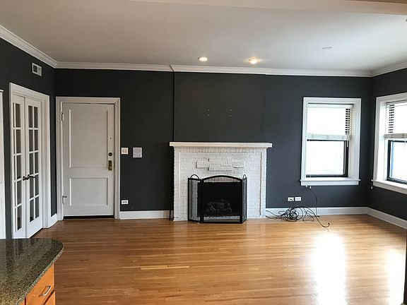 2nd image of 4035 N Southport Ave #2F