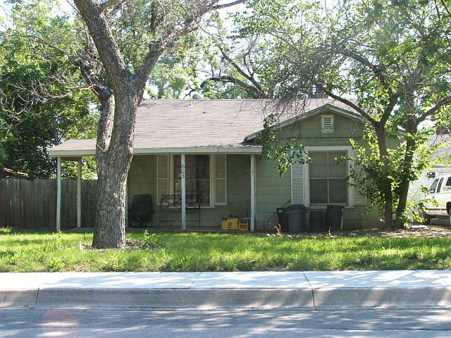 1st image of 603 Lois St
