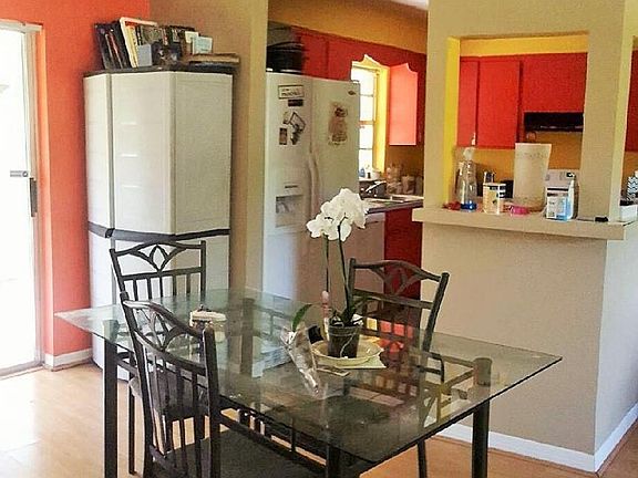 5th image of 458 Coral Ave SE #0