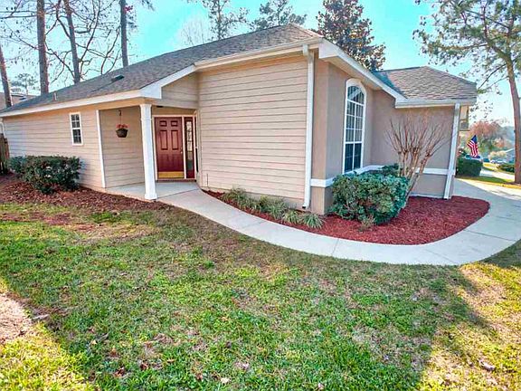 2nd image of 2825 Dumont Dr