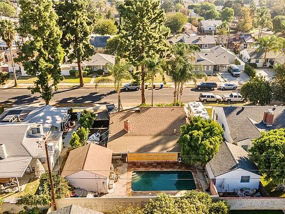 4th image of 8101 Etiwanda Ave