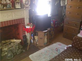 400 W Terrace St, East Syracuse, NY 13057