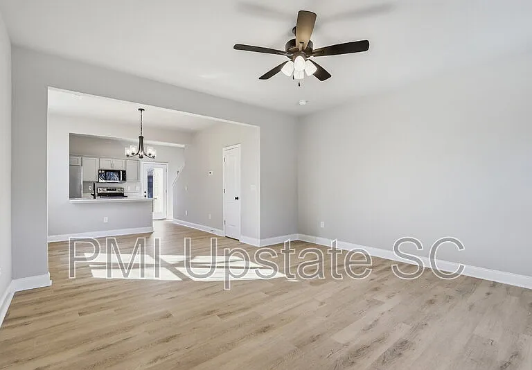 107 Virginia Ave — Photo 6