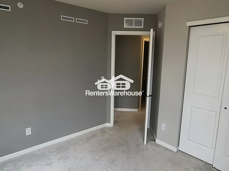 1105 Farrier Rd — Photo 21