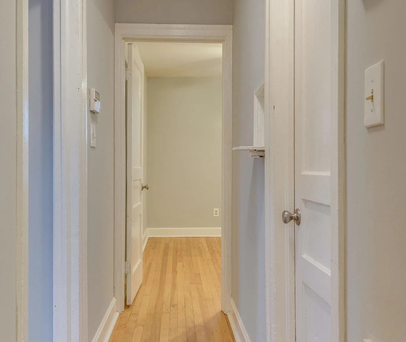 2 bed, 1000 sqft, $2,250 — Photo 4