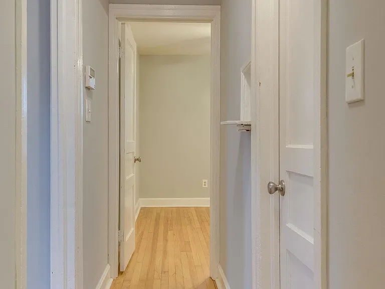 1812 Hillside Ave — Photo 4