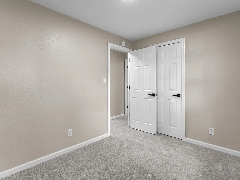 5107 Mohawk Dr — Photo 11