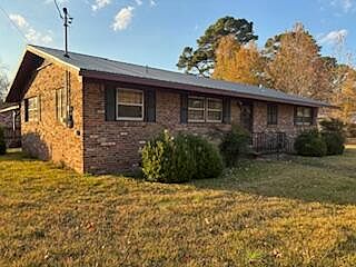 2nd image of 101 E Melody Ln