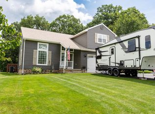 187 Shady Lake Dr, Shady Spring, WV 25918